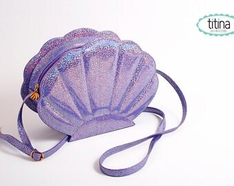mermaid sea shell bag in lila iridescent glitter faux leather