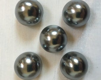 5 large pearl cabachons. Use as flower stamen centers or in vintage brooch bouquet. 20mm x 14mm
