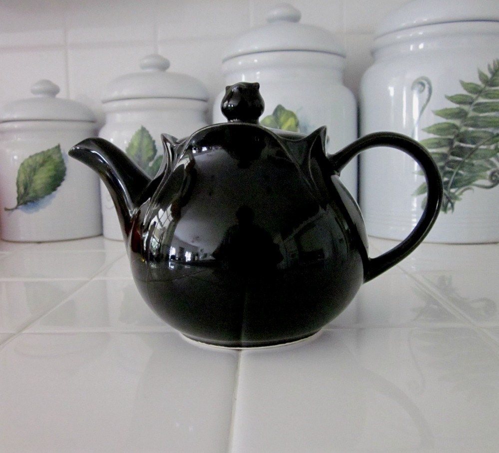 Vintage Solid Black Porcelain Teapot with Strainer and Lid