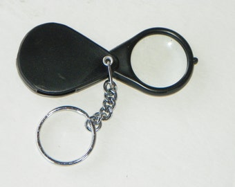 Ultra-Thin 5X Pocket Keychain Magnifier