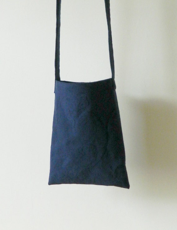 Patterned Navy Syringe Driver Bag