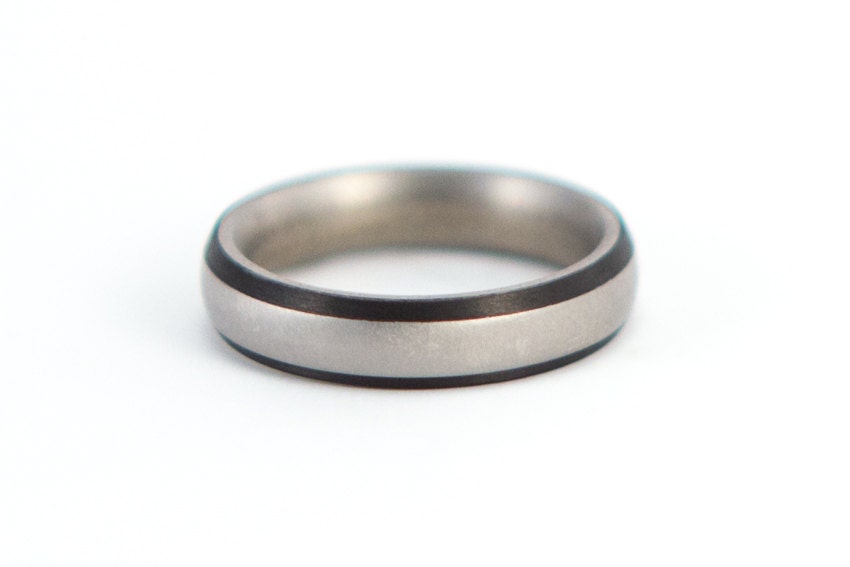 Women's titanium and carbon fiber ring. Unique and by Rosler