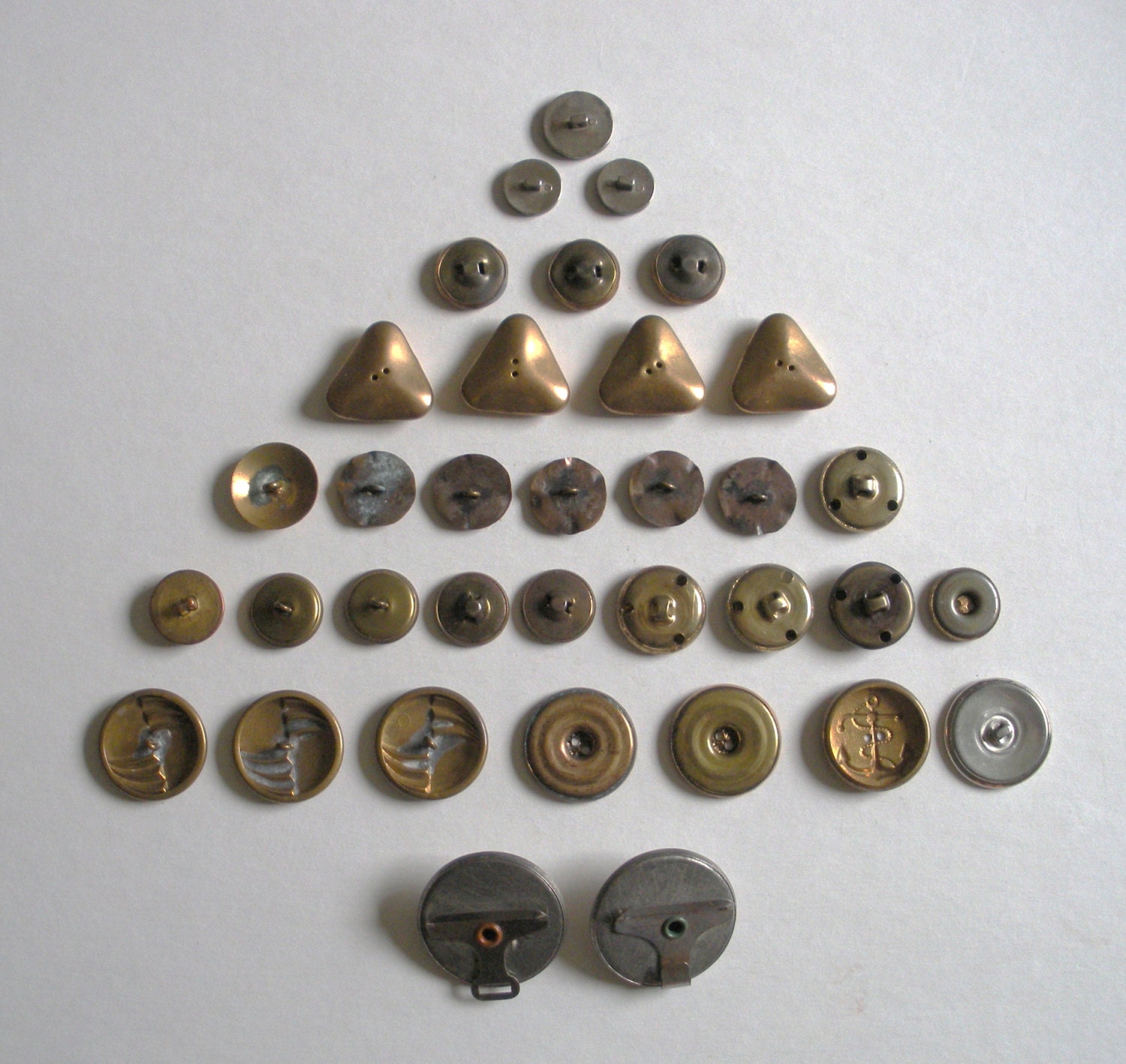 Vintage Metal Buttons Brass, Copper, Silvertone, GoldTone Lot of 35