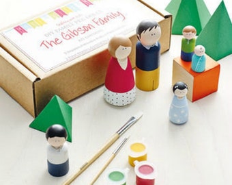Peg Doll Kit - Family of 4 Wooden Dolls - Kids Craft Kit, DIY Craft Kit, Paint your own Family Dolls