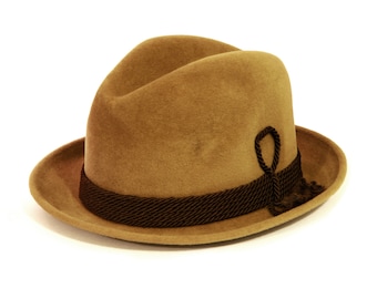 Beige Felt Fedora, Mens Fedora Size 6 3/4, Mens Hat Size S, Dobbs 5th Ave Fedora, Braided Cord Hat Band, Vintage 60s Mens Hat, Caramel Color