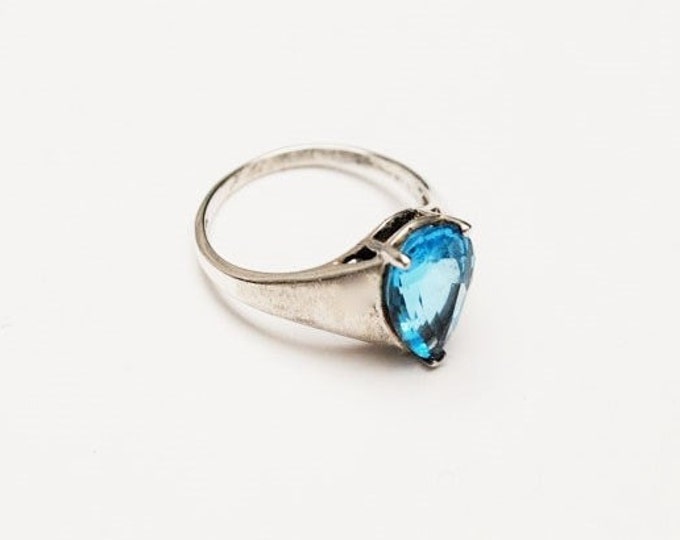 Blue topaz sterling Ring size 9 1/2