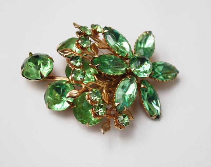 Rhinestone Flower Brooch - Prong Green Glass rhinestones - gold tone metal pin -Mid Century - Floral Pin