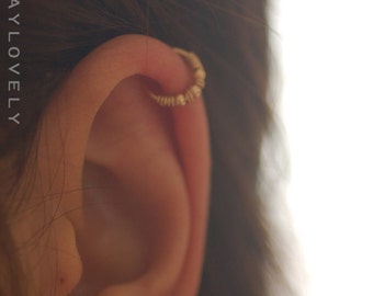 Helix hoop - Helix earring, Cartilage earring, Cartilage piercing - Helix jewelry - Minimal Helix jewelry - Tiny Hoop - piercing hoop