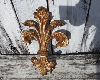 Antique Vintage Florentine Wooden Carved Wall Fleur De Lis Hanging Italy Italian Gold Florentia