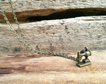 Antique Bronze Gold Vintage Sewing Machine Necklace
