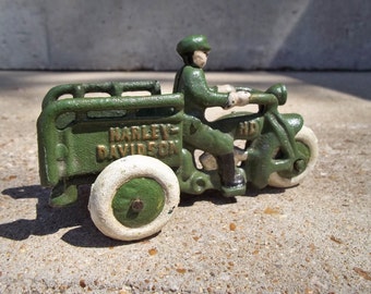 Cast Iron GREEN HARLEY DAVIDSON Toy Crash Car Motorcycle! 3 Wheeled Hd Cycle Motorbike