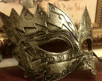 Unisex Colombina Half-face Mask Silver/Mardi Gras Mask/ Unisex Mask/Party Mask/Men's Mask/New Orleans Carnival/Silver masquerade mask/Silver