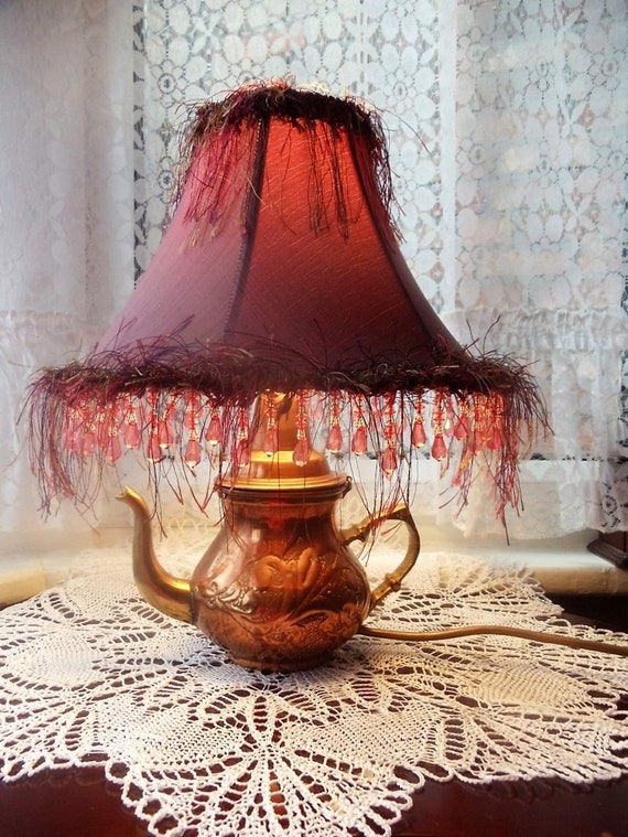 Vintage handmade copper teapot table lamp.