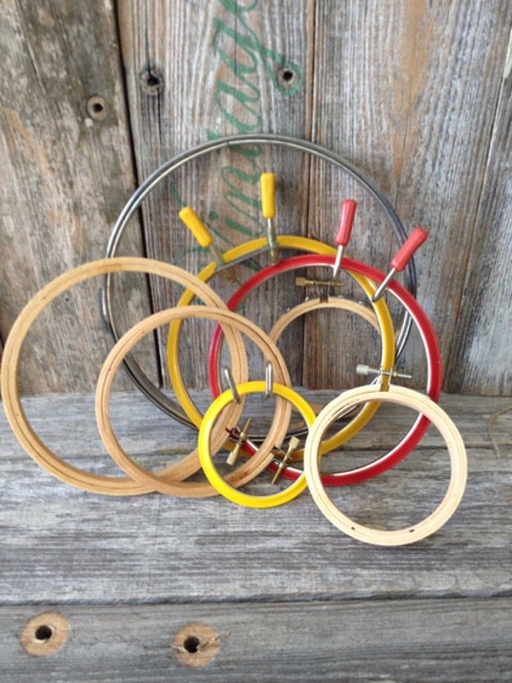 Vintage Set of Round Embroidery Hoops Vintage Sewing Hoops