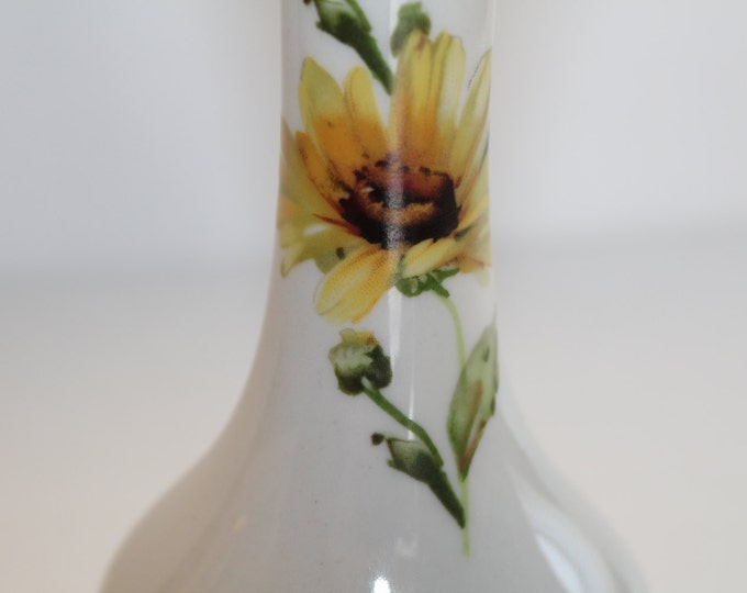 Vase, Flower Vase, Bud Vase, Bel-Terr 22kt Gold