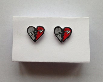 5SOS Safety Pin Earrings // BeadXia