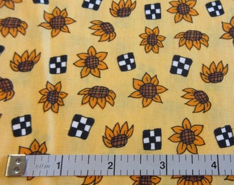 Moda Cynthia Young Hedgehog Productions Quilt/Craft Fabric - Sunflowers - Vintage - 1/2 Yd.