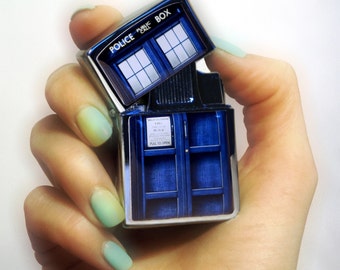 lighter with windproof electronic quartz ignition/ Doctor Who TARDIS lighter / Engraved Cigarette Lighter / Custom Cigar Lighter