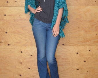 Vintage 70's Knit Poncho Shawl Woven In Teal Fringe At Hem Open In Front One Size