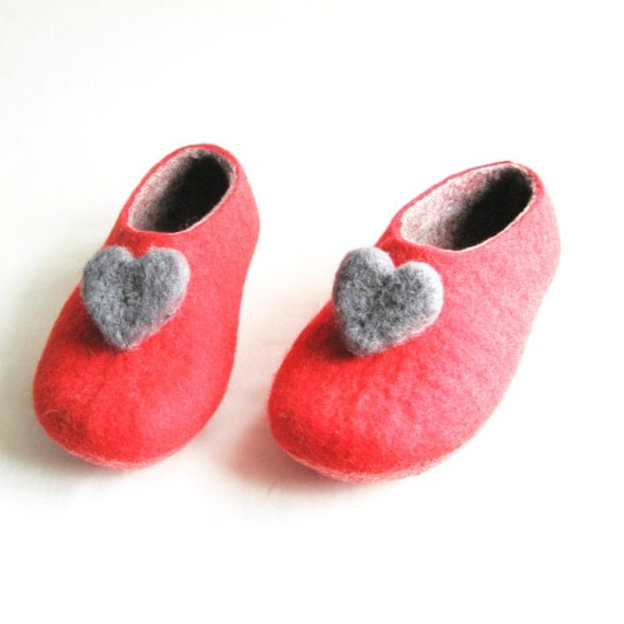 Red Heart Felted Slippers Red Charcoal, Warmest Love Wool Slippers Love Gift For Her, Women Slippers, Just for Her, Valentines Day Gift