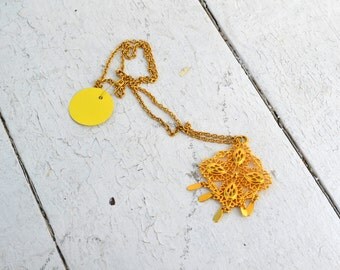 1960s Gold Dangles Pendant and Chain Necklace