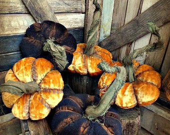 Primitive Velvet Pumpkins | Velvet Pumpkins | Fall Decor | Halloween Pumpkins | Primitive Thanksgiving