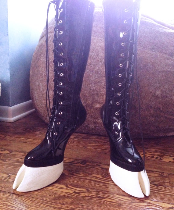 CUSTOM Deluxe Knee High Hoof Boots