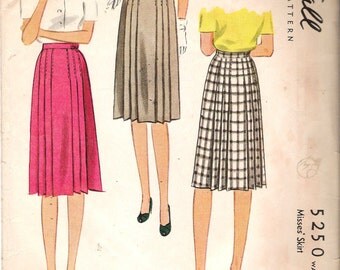 Vintage 1943 WWII McCall 5250 Pleated Skirt Sewing Pattern Size 24 Waist 24"