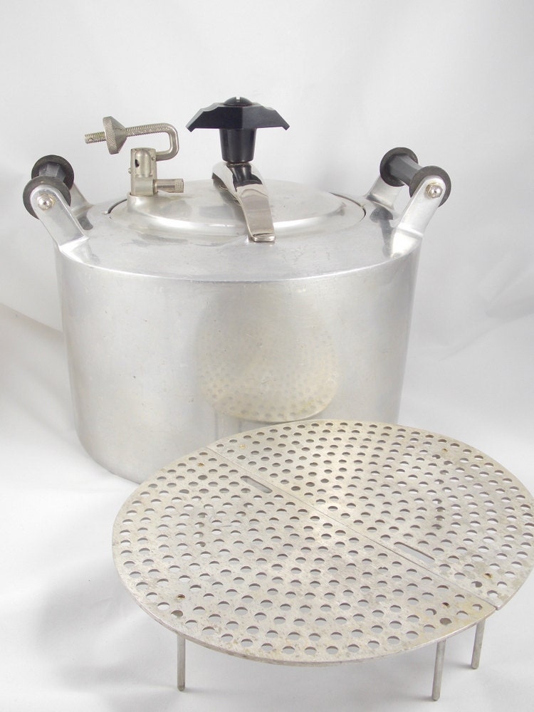 Minit Maid Cookware Pressure Cooker/Canner 1940s Kitchen