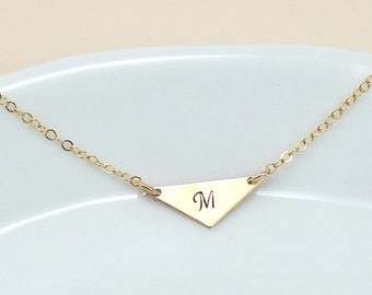 Perfect Triangle Necklace, Gold Triangle Necklace, Gold or Silver Initial Necklace Everyday Necklace, Personalized Necklace