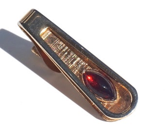 Vintage Art Deco Style Tie Clip with Ruby Red Stone,Small Tie Bar Good for Skinny Tie,GoldTone Tie Clasp,July Birthstone Jewelry,Formal Wear