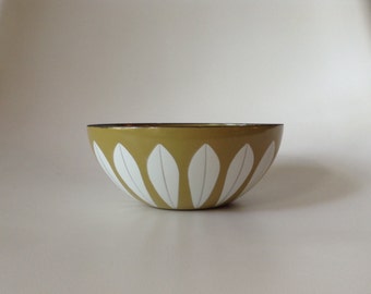Cathrineholm Norway Lotus Serving Bowl
