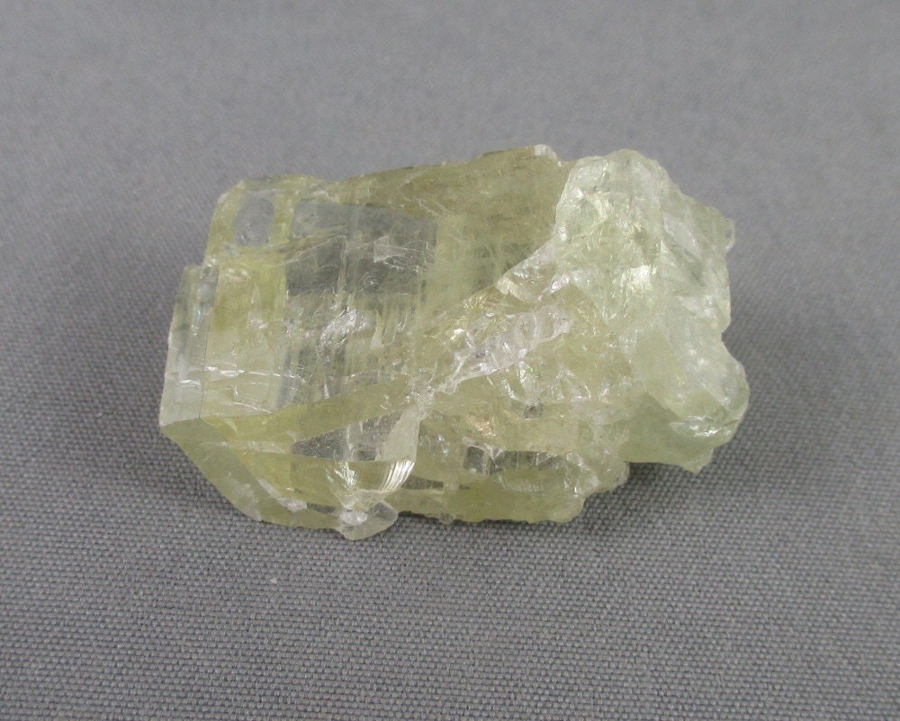 green spodumene reiki healing rocks and minerals healing green spodumene reiki healing rocks and minerals healing