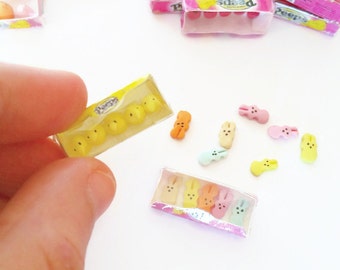 Dollhouse miniature Peeps candies scale 1:12 / Dollhouse miniature marshmallow candies / Scale one inch miniature / Miniature Pastry shop