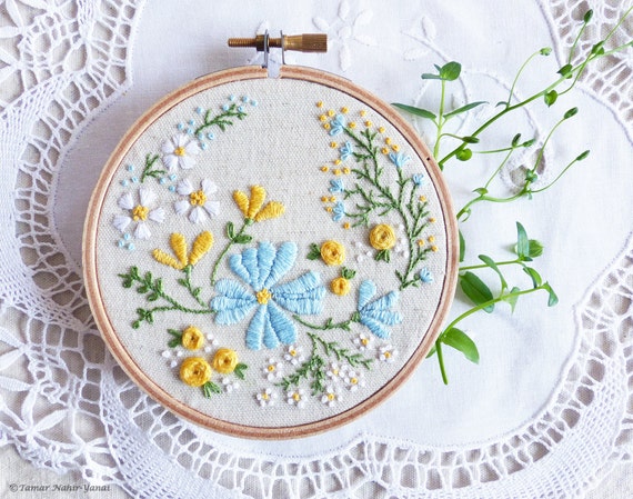 Hand Embroidery Kit Embroidery Hoop Art Christmas idea Embroidery kit hand embroidery kit embroidery pattern