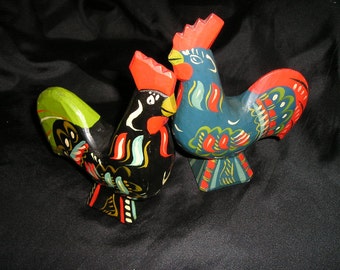 Vintage LG. Fabulous Whimsical Swedish Folk Art Dala Roosters Actahemslojd Nils Olsson Farm Animals/Birds PR.