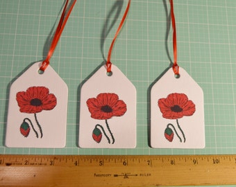 Set of 3 large gift tags featuring red poppy