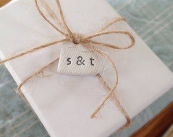 10 or 25 Tiny heart tags ~ personalised wedding favours ~ wedding table centres ~ wedding decor ~ wedding favor