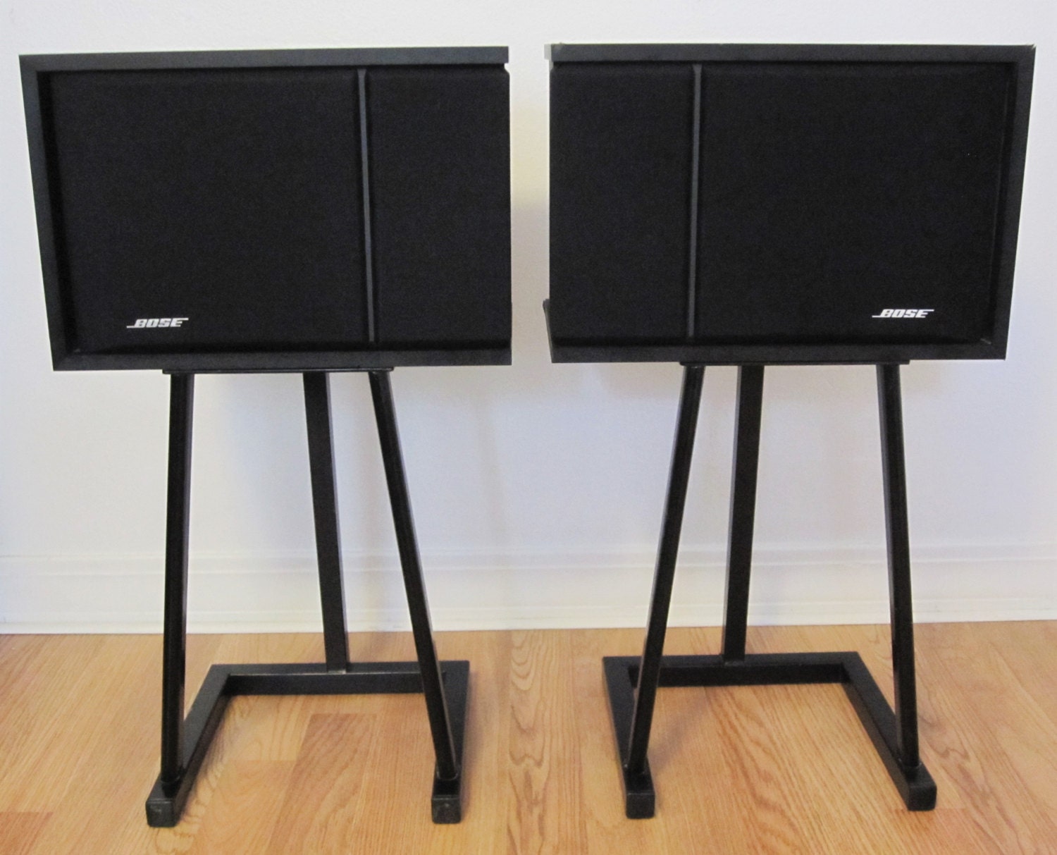 Vintage Bose 201 Series III Stereo Direct Reflecting Speakers