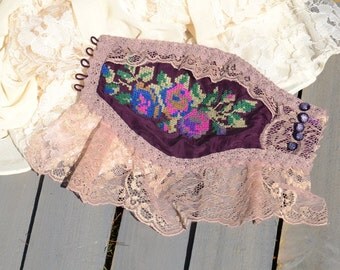 Textile jewerly Victorian textile bracelet cuff Antique Renessance jewelry Shabby Bracelet cuff Romantique Vintage style Beaded bracelet