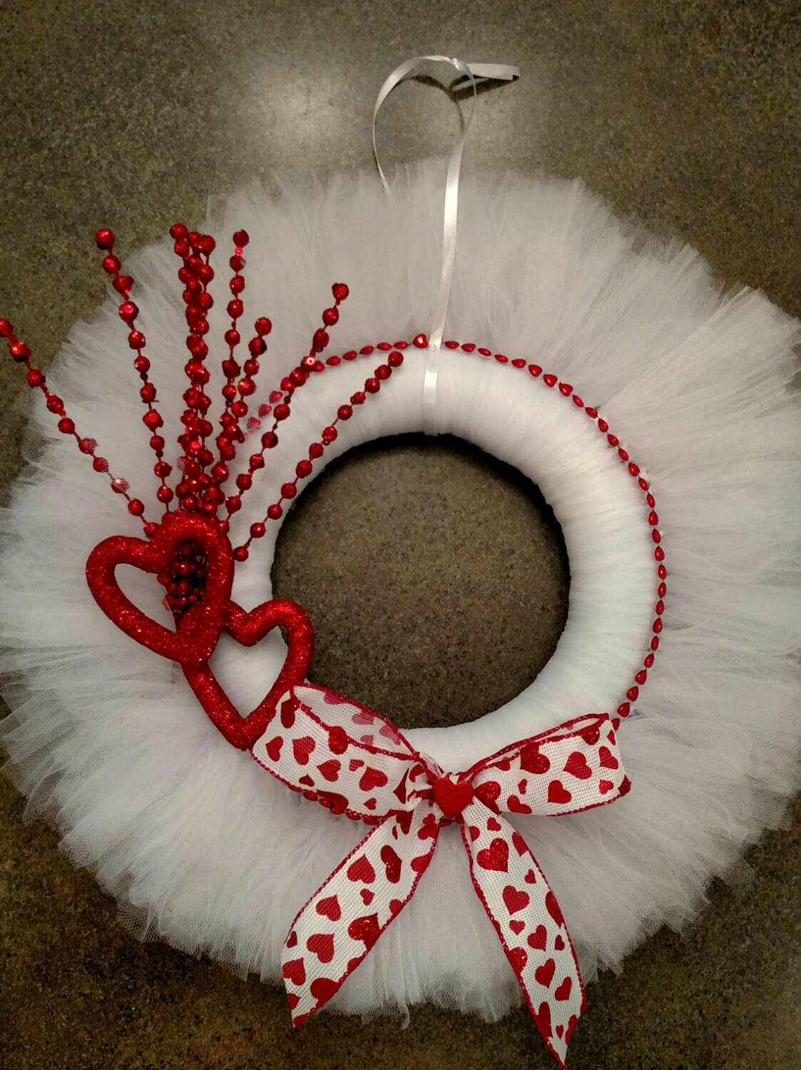 White Tulle Valentines Day Wreath 6486