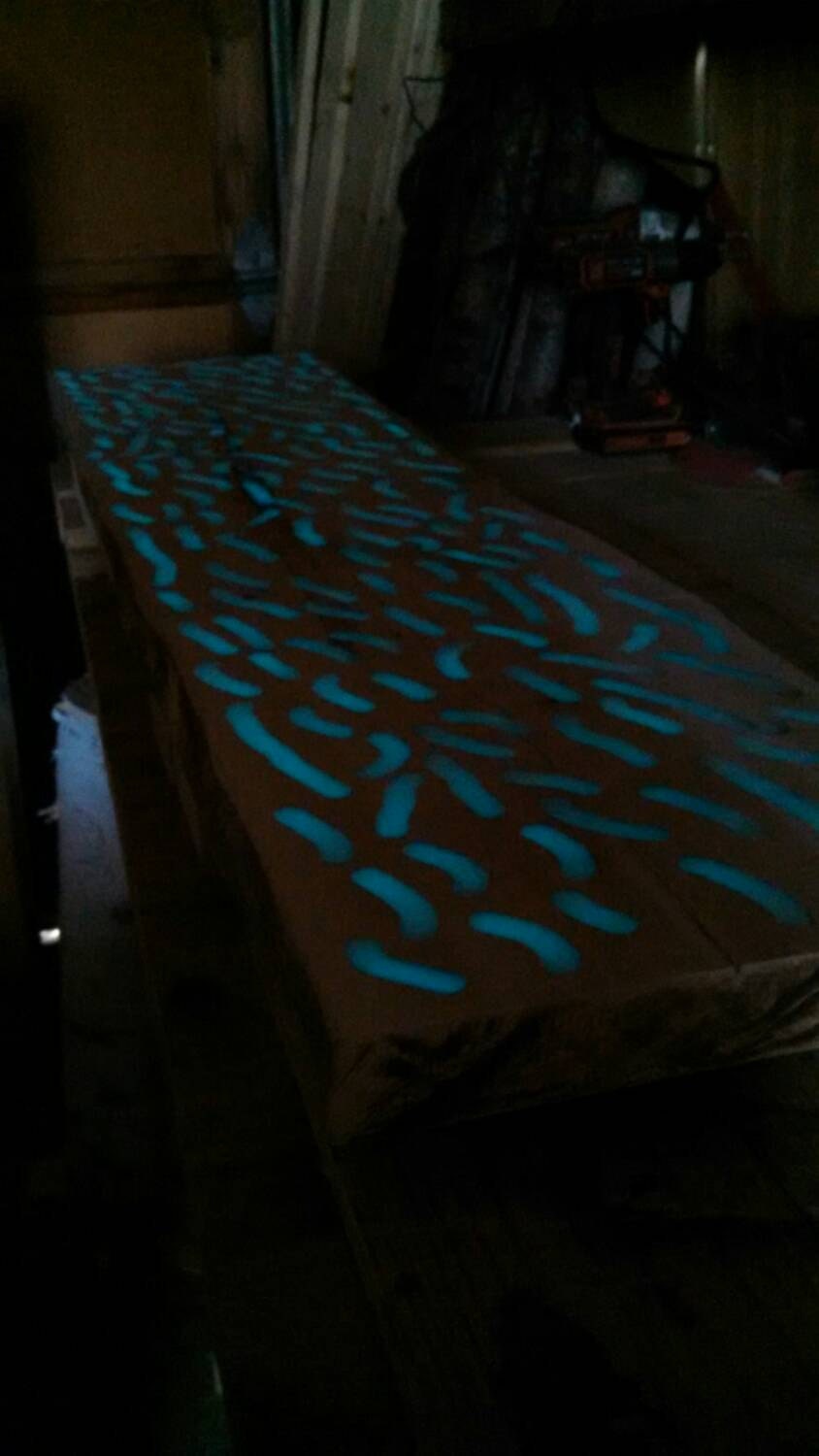 epoxy table glow in the dark