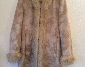 Beautiful Vintage 90s does 70s Faux Suede Faux Fur coat UK12