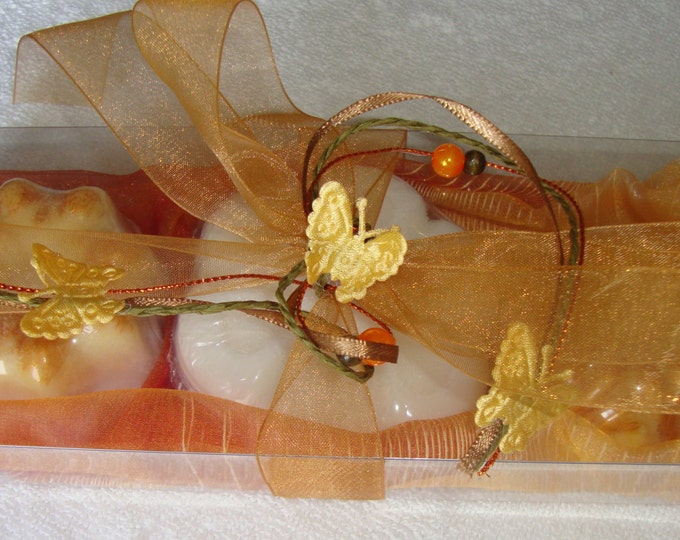 Golden Handmade Soaps Gift Set, Luxury Glycerin Floral Soap, Moisturizing and Gentle for skin Soap, Artisan Summer Gift, Graduation Gift