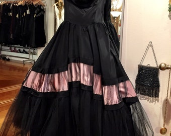 1940's Vintage Couture Taffeta Gown