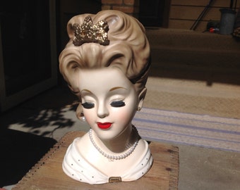 Princess Grace Kelly Florist display vace