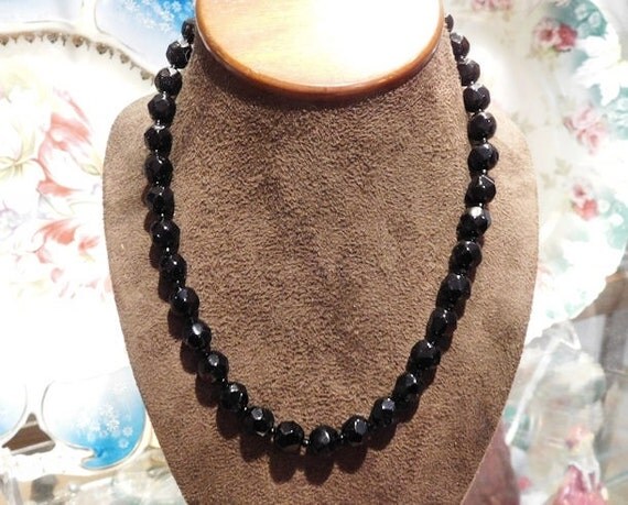French Jet Black Glass Necklace Choker 1950's Mid Century Midcentury Necklace Faceted Beads Beaded Necklace Mourning Jewelry Hand Strung