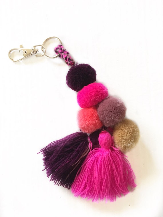 Yarn Keychain and Tassel Pom Pom / Mexican traditional / Boho