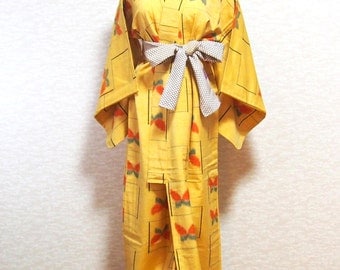 Vintage wool kimono /Japanese dress/robe/vintage/Antique/wool