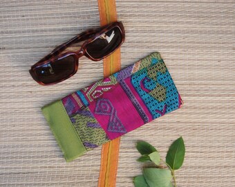Snap Shut Eye Glass Case, Snap Sunglass Case, Pink Aqua Eye Glass Case, Upcycled Vintage Sari, Squeeze top eyeglass case